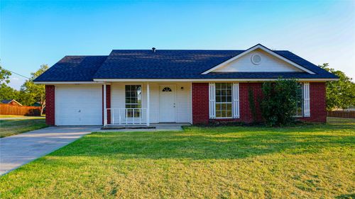 728 E 3rd St, Springtown, TX, 76082-3006 | Card Image