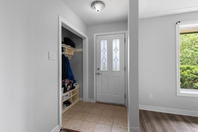 5270 Trafalgar St, House other with 5 bedrooms, 3 bathrooms and 6 parking in Dorchester ON | Image 4