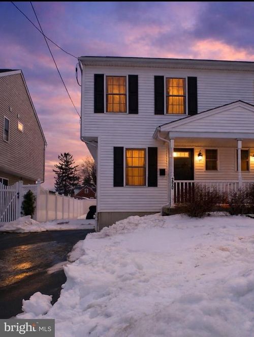 250 Davis Ave, CLIFTON HEIGHTS, PA, 19018-1419 | Card Image