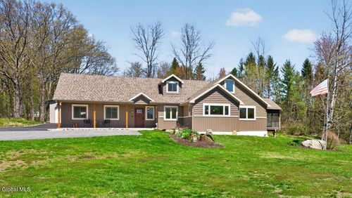 111 Pond Hill Ln, Altamont, NY, 12009-5325 | Card Image