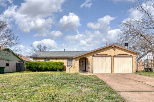 6105 Lalagray Ln, Watauga, TX, 76148-3034 | Card Image