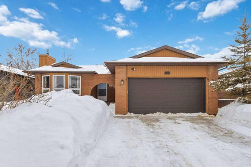 117 Becker Cres, Fort Mcmurray, AB, T9K1M6 | Card Image
