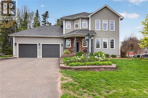 162 Cyr St, Dieppe, NB, E1A7Z1 | Card Image