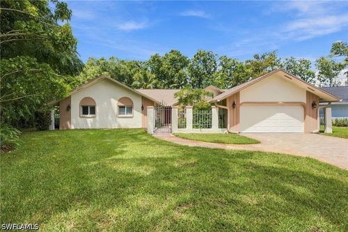 3066 Round Table Ln, NAPLES, FL, 34112-3643 | Card Image