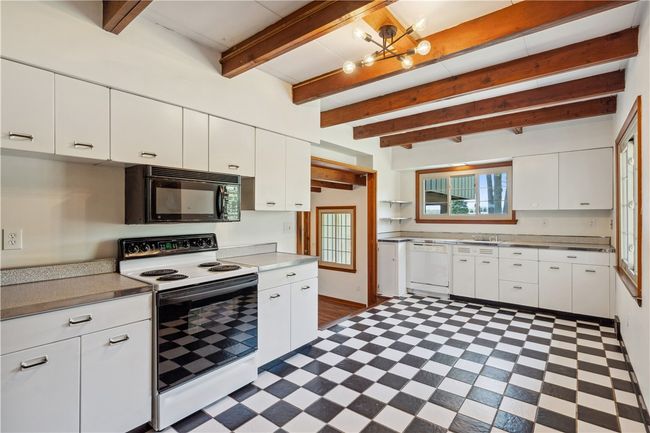 104 Mountain View Hts, House other with 2 bedrooms, 2 bathrooms and 1 parking in Greensburg PA | Image 12