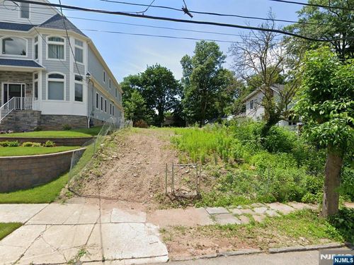 133 Francisco Avenue, Rutherford, NJ, 07070 | Card Image