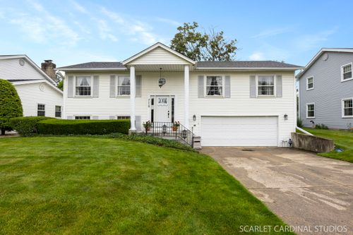 718 Liberty Ln, Lombard, IL, 60148-3768 | Card Image
