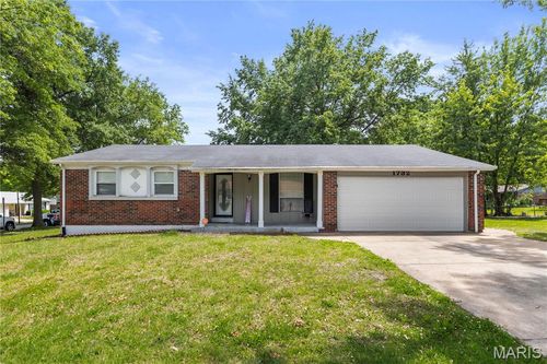 1732 Del Rosa Way, Saint Louis, MO, 63138-1258 | Card Image