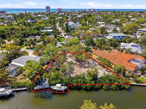 114 Island Cir, SIESTA KEY, FL, 34242-1934 | Card Image