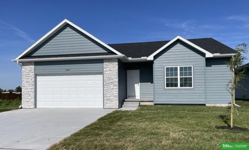 465 Thornbird Dr, Fremont, NE, 68025-6551 | Card Image