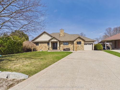 203 Campbell Cres, Kincardine, ON, N2Z1B9 | Card Image