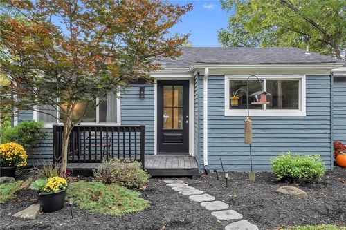 215 Harshaville Rd, Clinton, PA, 15026-1417 | Card Image