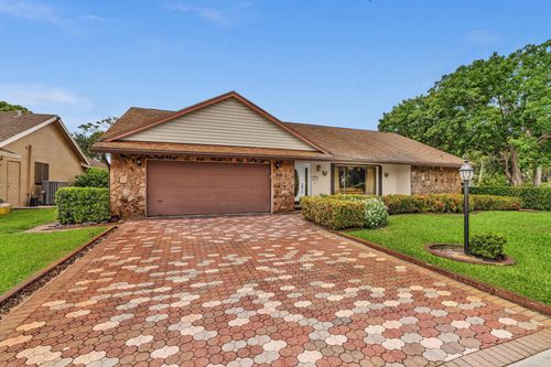 5035 Whitewood Cv N, Lake Worth, FL, 33467-5523 | Card Image