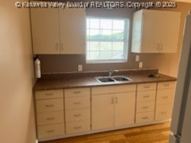 1501 15 Th St, House other with 4 bedrooms, 2 bathrooms and null parking in Nitro WV | Image 10
