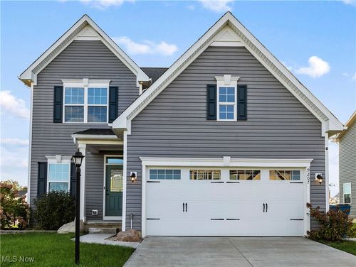 9207 Nash Ln, North Ridgeville, OH, 44039-9814 | Card Image