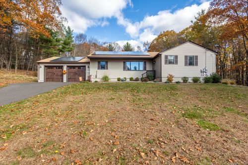 7 Gulf Rd, Stafford Springs, CT, 06076-4020 | Card Image