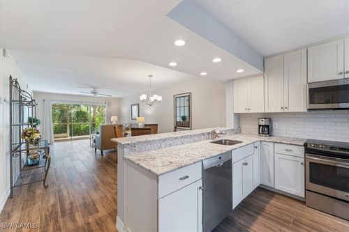 apt-d101-3012 Sandpiper Bay Cir, NAPLES, FL, 34112-5640 | Card Image