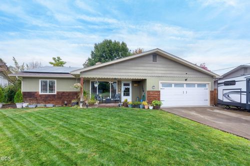 1334 Sw Isham St, Grants Pass, OR, 97526-2450 | Card Image