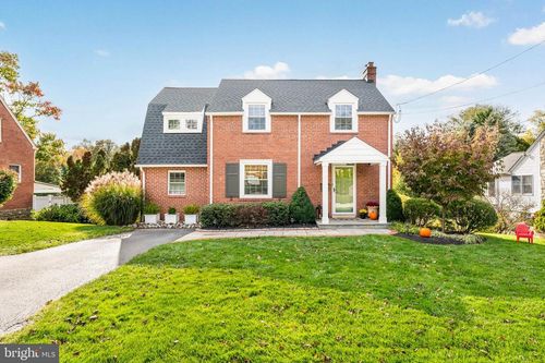 12 Moreland Rd, PAOLI, PA, 19301-1710 | Card Image