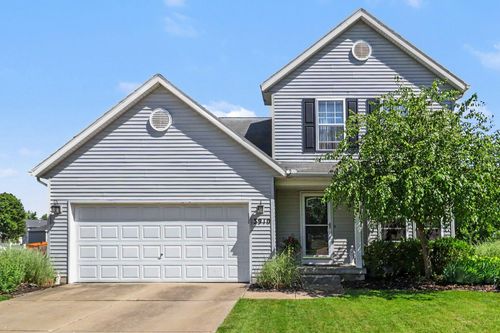 3910 Avery Drive Nw, Walker, MI, 49534 | Card Image