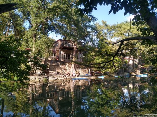 1684 Rocky Riv, Canyon Lake, TX, 78133-4107 | Card Image