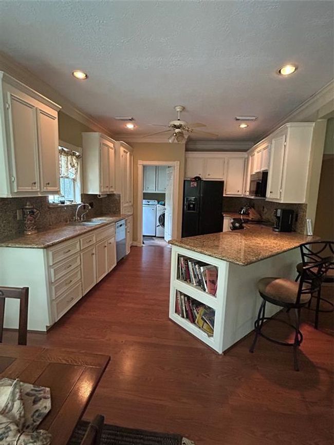 15930 Stagecoach Rd, House other with 3 bedrooms, 2 bathrooms and null parking in Stagecoach TX | Image 28