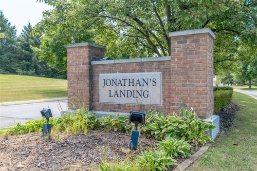 3383 Kneeland Cir, Howell, MI, 48843-4506 | Card Image