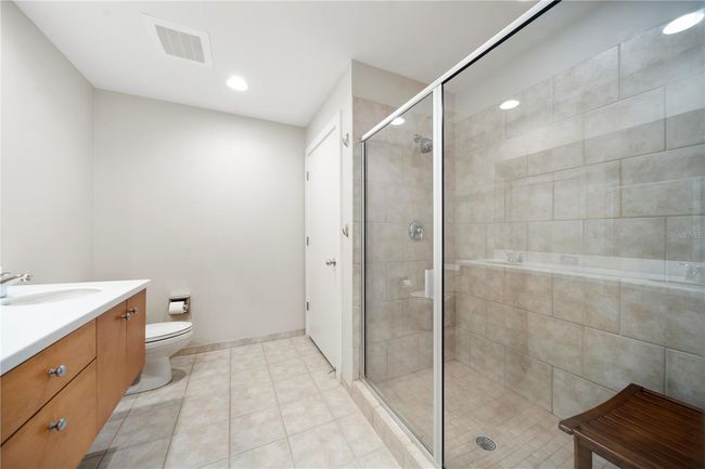 UNIT-912 - 1208 E Kennedy Blvd, Condo with 2 bedrooms, 2 bathrooms and null parking in TAMPA FL | Image 14