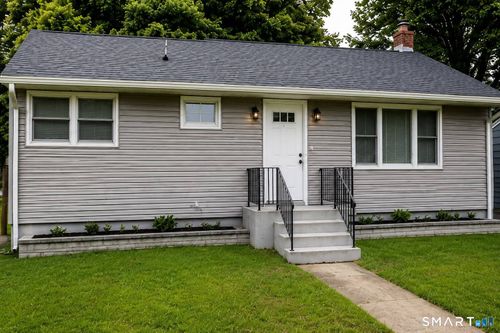52 Dewey St, Stratford, CT, 06615-6803 | Card Image