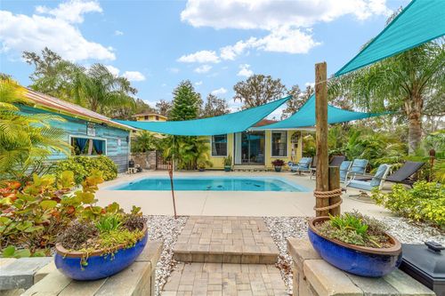 19785 Se 156th St, Umatilla, FL, 32784-8440 | Card Image
