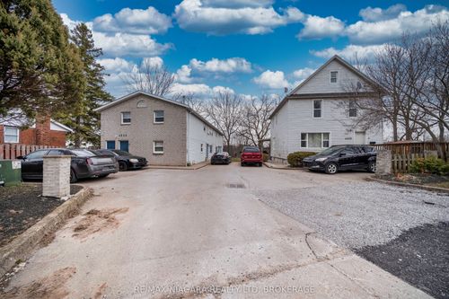 4648/4658 Portage Road W, Niagara Falls, ON, L2E6A8 | Card Image