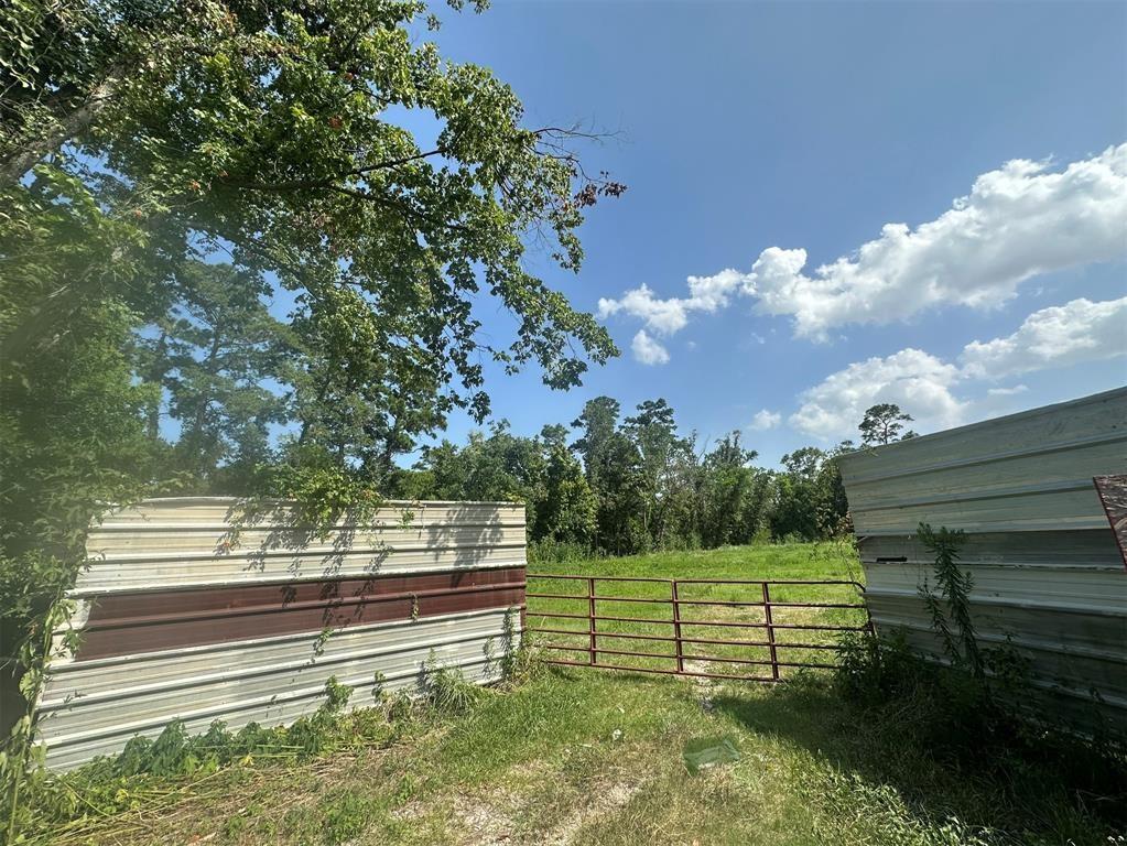 16422 N Shore Drive, For Sale in Channelview Zoocasa