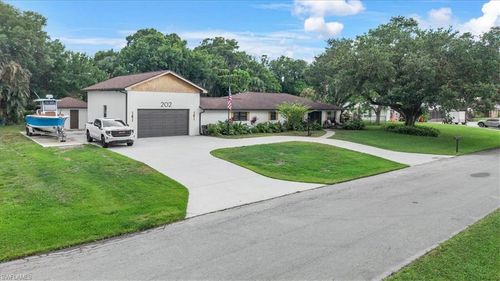 202 Ridgewood Ave, Clewiston, FL, 33440 | Card Image