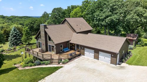 31631 Ma Dailey Rd, Utica, MN, 55979-4194 | Card Image