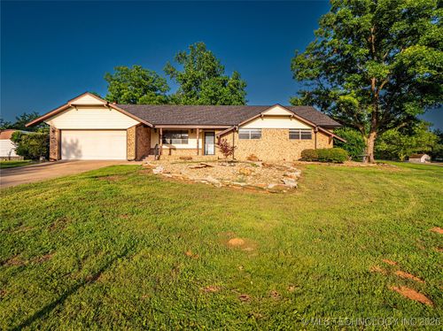 1826 W Mcgill Cir, Eufaula, OK, 74432-4306 | Card Image