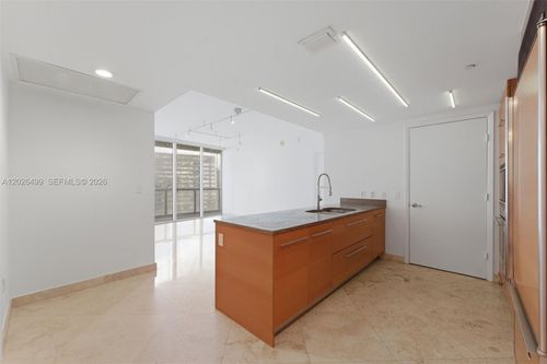 3513-475 Brickell Ave, Miami, FL, 33131-2702 | Card Image