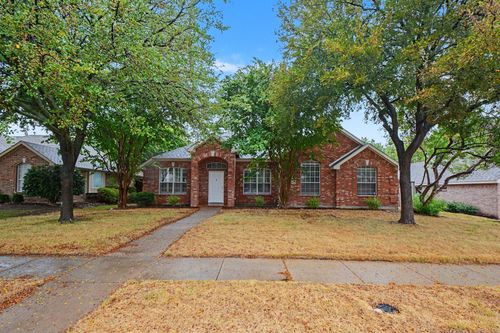 8412 Indianola Dr, Frisco, TX, 75033-6702 | Card Image