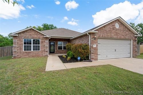 2512 Huntsville St, Broken Arrow, OK, 74011-6124 | Card Image