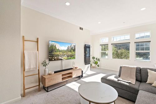 833 Swallowtail Ct, Brisbane, CA, 94005 | Card Image