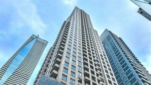 1610-35 Balmuto St, Toronto, ON, M4Y0A3 | Card Image