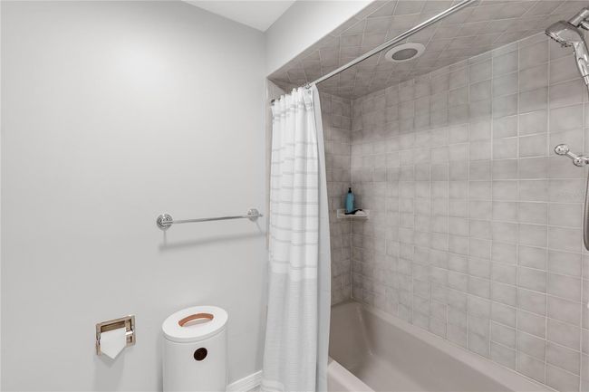 3425 W Forest Lake Cir, House other with 6 bedrooms, 4 bathrooms and null parking in SARASOTA FL | Image 26