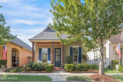 207 Palfrey Pkwy, Youngsville, LA, 70592-5880 | Card Image