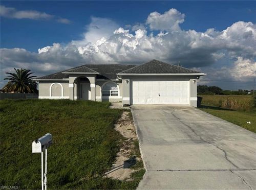 3932 18th St W, LEHIGH ACRES, FL, 33971-5608 | Card Image