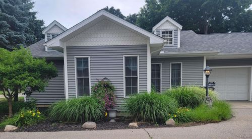 959 W Maumee St, Adrian, MI, 49221-1972 | Card Image