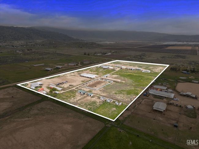 20411 Pegasus St, House other with 3 bedrooms, 2 bathrooms and null parking in Tehachapi CA | Image 17