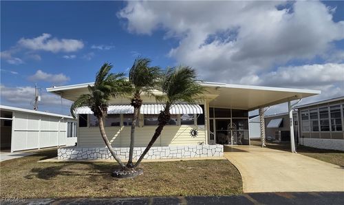 941 Days Ln, NORTH FORT MYERS, FL, 33917-6361 | Card Image