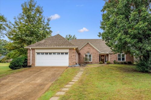 8944 Meadow Pines Cv, Cordova, TN, 38016-2439 | Card Image