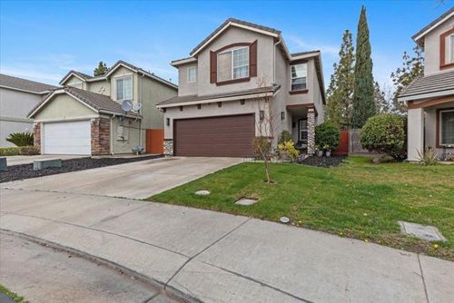 632 Queensland Circle, Stockton, CA, 95206 | Card Image