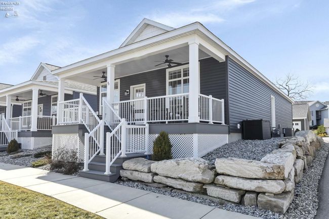 10850 E Bayshore Rd, House other with 3 bedrooms, 2 bathrooms and 1 parking in Marblehead OH | Image 4