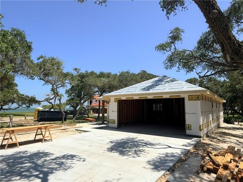 2106 Royal Oaks Trl, Rockport, TX, 78382 | Card Image